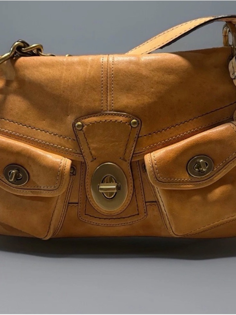 GORGEOUS COACH Leigh Legacy 11128 65th Anniversary Soft Camel Tan Leather Purse